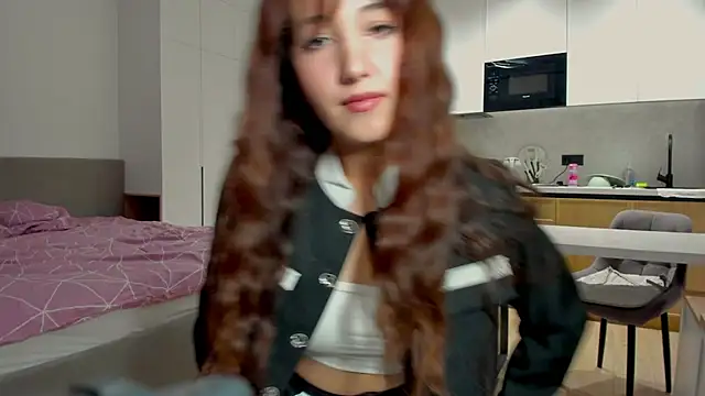 Snapshot of anna_elfi chatting on 09.09.25 anna elfi online show from 09.09.25