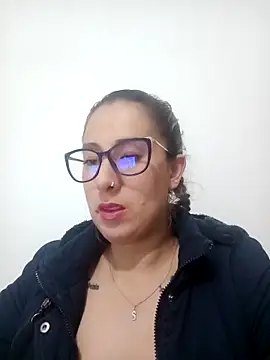 CHARLOTTE 1711 online show from 02.15.25