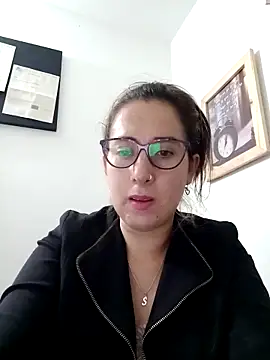 CHARLOTTE 1711 online show from 03.04.25