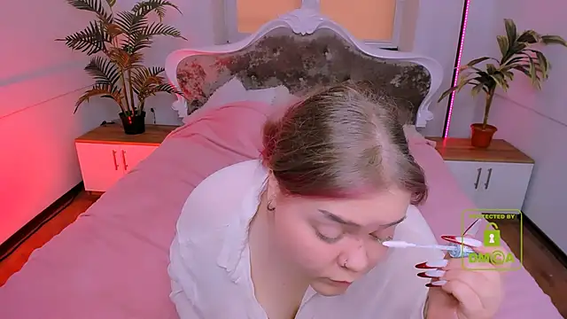 Erica  Alta online show from 10.21.25