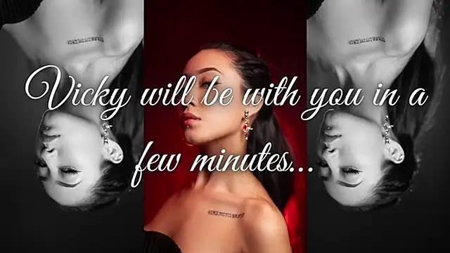 Snapshot of victoria_ricci_a chatting on 11.21.25 victoria ricci a online show from 11.21.25