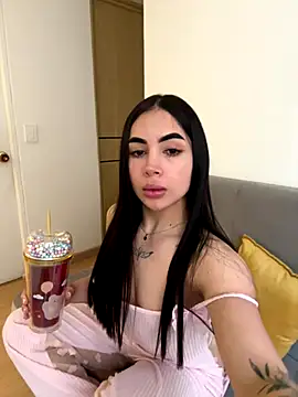 tamy xoo online show from 12.13.25