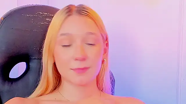 Snapshot of shatall_rouge chatting on 01.19.25 shatall rouge online show from 01.19.25