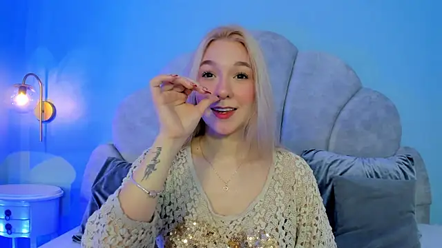 Snapshot of shatall_rouge chatting on 03.07.25 shatall rouge online show from 03.07.25