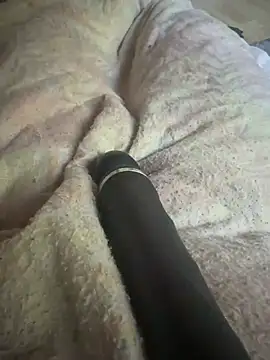 Snapshot of Lilymoonshow chatting on 02.12.26 Lilymoonshow online show from 02.12.26