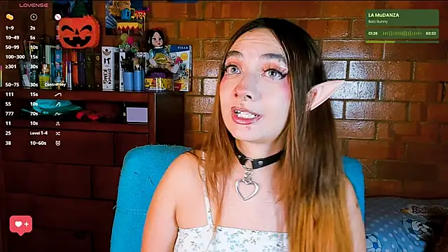 Annycolin  online show from 10.22.25