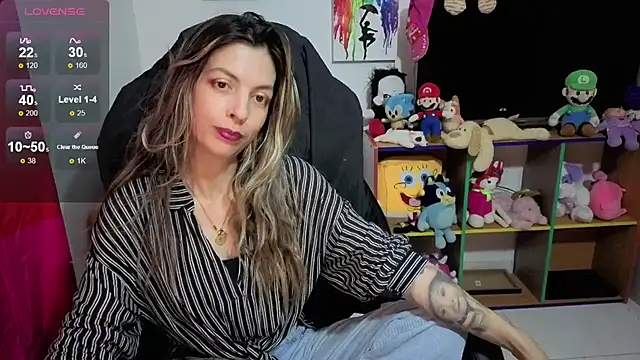 Princezzlove3 online show from 10.28.25