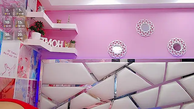 Vanessapintoo online show from 03.15.25