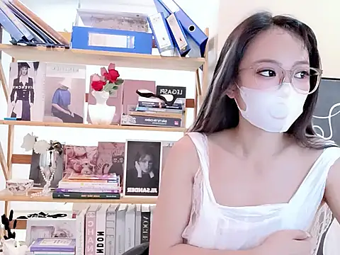 Lush-Office online show from 04.12.26