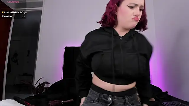 raven  white1 online show from 02.14.25