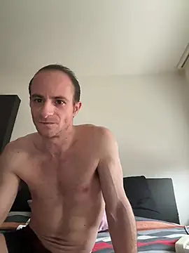 Snapshot of VicesVersa chatting on 02.13.25 VicesVersa online show from 02.13.25