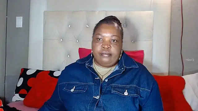 omalicha98 online show from 06.13.26