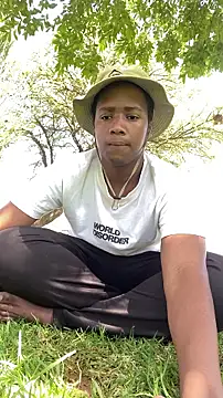 Snapshot of snotLoud chatting on 02.24.26 snotLoud online show from 02.24.26