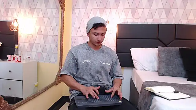 BrandonColee online show from 02.08.25