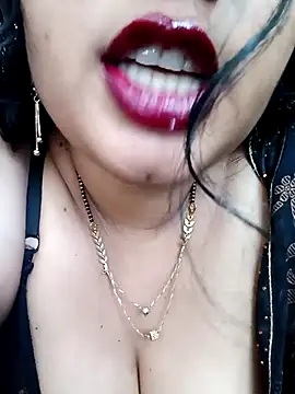 Snapshot of Haseena_Baby chatting on 05.26.26 Haseena Baby online show from 05.26.26