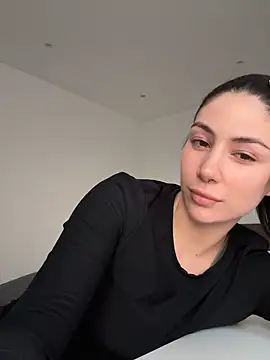 Snapshot of anaromeroxo chatting on 01.28.25 anaromeroxo online show from 01.28.25