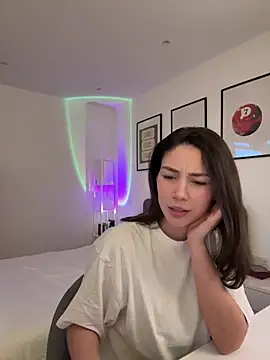 Snapshot of anaromeroxo chatting on 02.11.25 anaromeroxo online show from 02.11.25