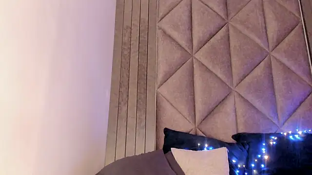 SabrinaSpell  online show from 02.20.25