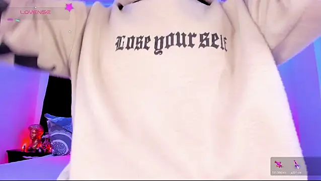 Ethan Boyy online show from 05.05.26