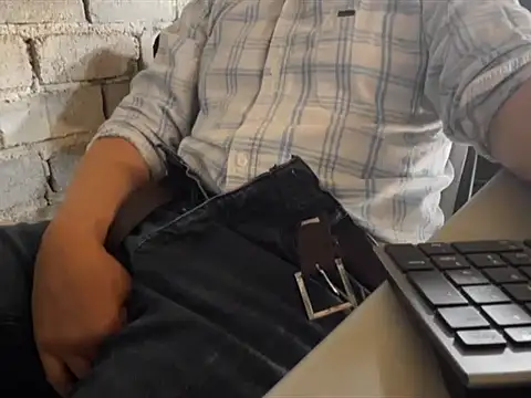 Snapshot of Inglphons chatting on 01.09.26 Inglphons online show from 01.09.26