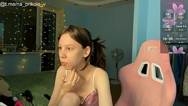 Snapshot of na_prikole_ chatting on 09.25.25 na prikole online show from 09.25.25