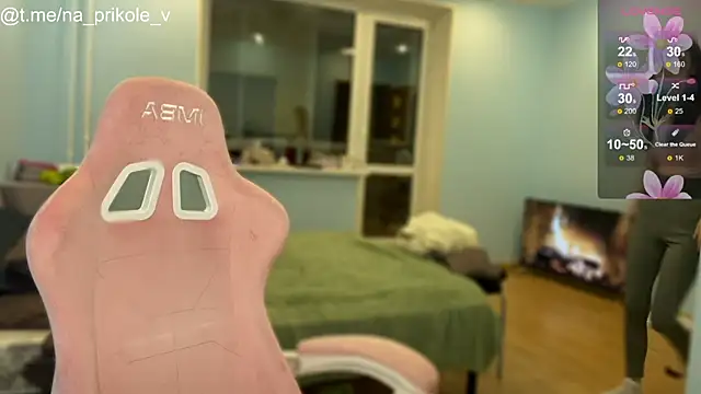 Snapshot of na_prikole_ chatting on 10.16.25 na prikole online show from 10.16.25