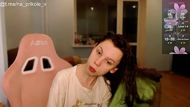 Snapshot of na_prikole_ chatting on 10.18.25 na prikole online show from 10.18.25