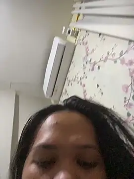 SophiaCourthaway online show from 01.14.26