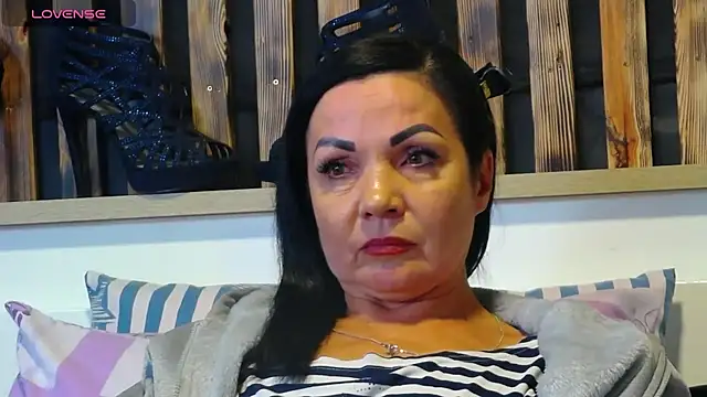 Tory Lovi online show from 09.21.25