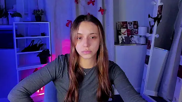 Snapshot of Sahara_Shields chatting on 09.10.25 Sahara Shields online show from 09.10.25