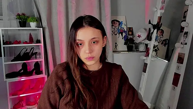 Sahara Shields online show from 12.19.25