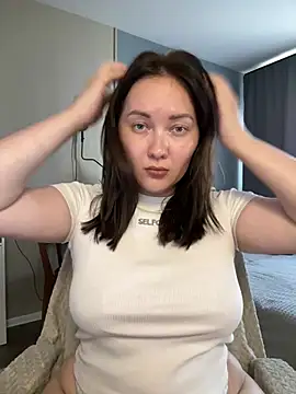 Kiss My Body online show from 07.31.26