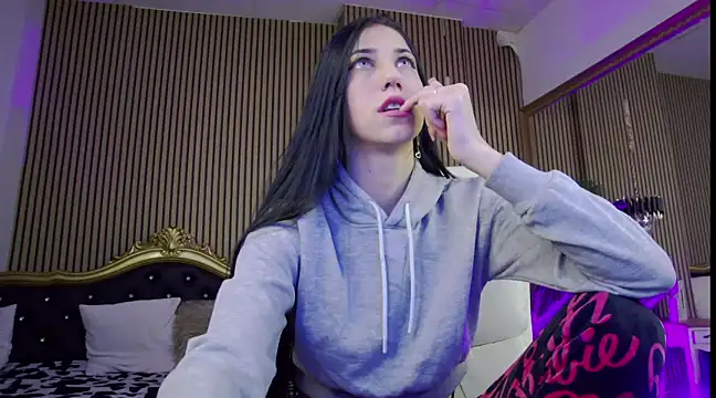 KeylaBlair online show from 01.30.25