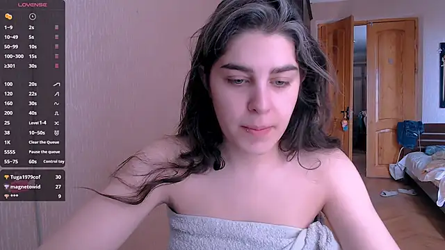 Snapshot of _Roselina_ chatting on 02.02.25 Roselina online show from 02.02.25