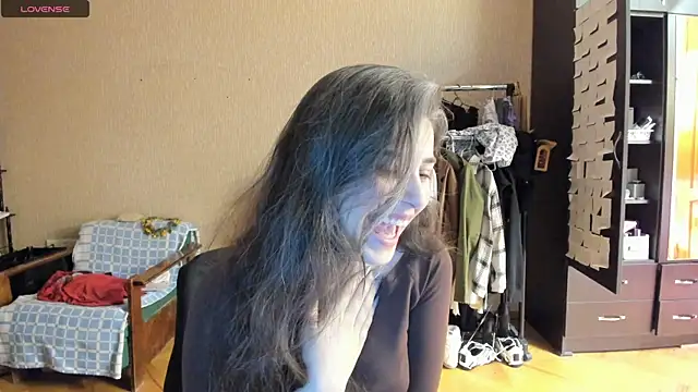 Snapshot of _Roselina_ chatting on 05.21.26 Roselina online show from 05.21.26