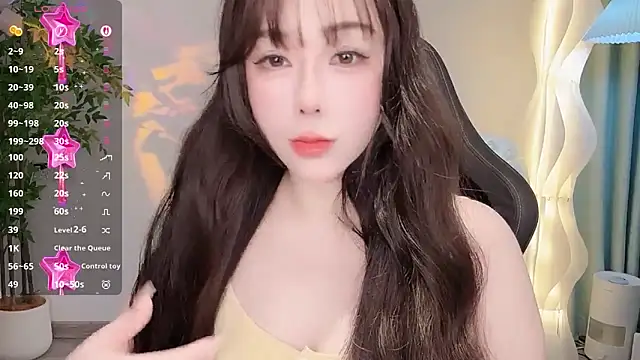 Snapshot of Alano-01 chatting on 06.18.26 Alano-01 online show from 06.18.26