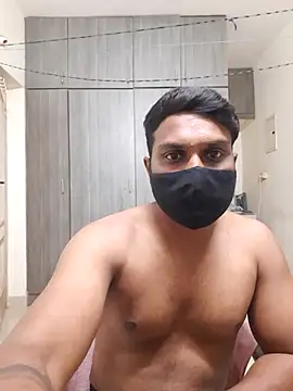 Snapshot of Chennaibull15 chatting on 02.04.25 Chennaibull15 online show from 02.04.25