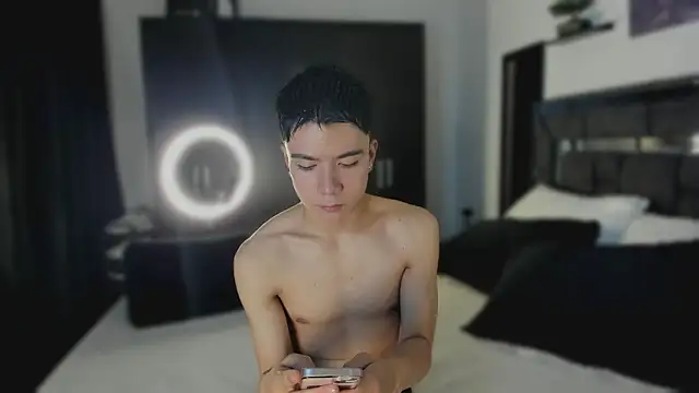 alanblack1 online show from 03.04.26