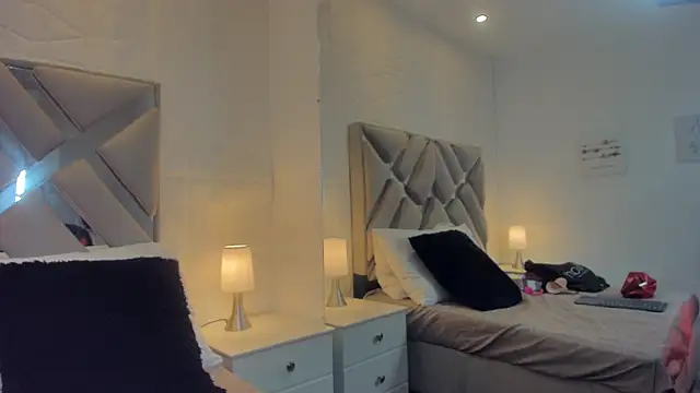 raquell moore online show from 02.28.25