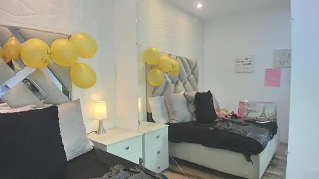 raquell moore online show from 01.08.26