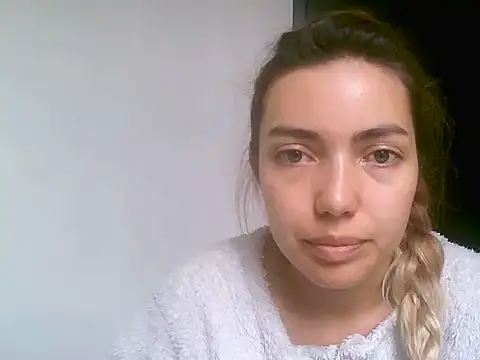 Snapshot of VittoriaTaylor chatting on 03.24.26 VittoriaTaylor online show from 03.24.26