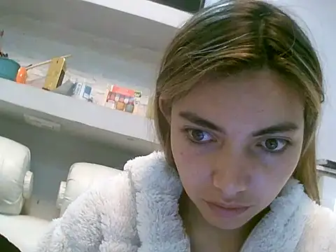 Snapshot of VittoriaTaylor chatting on 05.06.26 VittoriaTaylor online show from 05.06.26