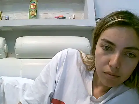 Snapshot of VittoriaTaylor chatting on 05.07.26 VittoriaTaylor online show from 05.07.26