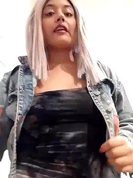 monicavictoria1301 online show from 03.22.25