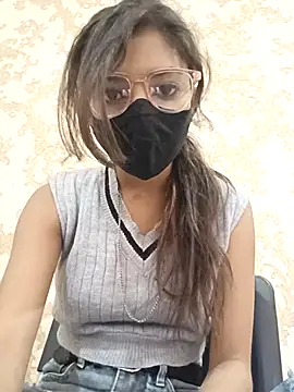 Snapshot of SCHOOL_Girl-0 chatting on 03.08.25 SCHOOL Girl-0 online show from 03.08.25