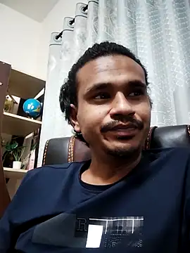 Snapshot of Sexy-Couple20 chatting on 02.13.25 Sexy-Couple20 online show from 02.13.25