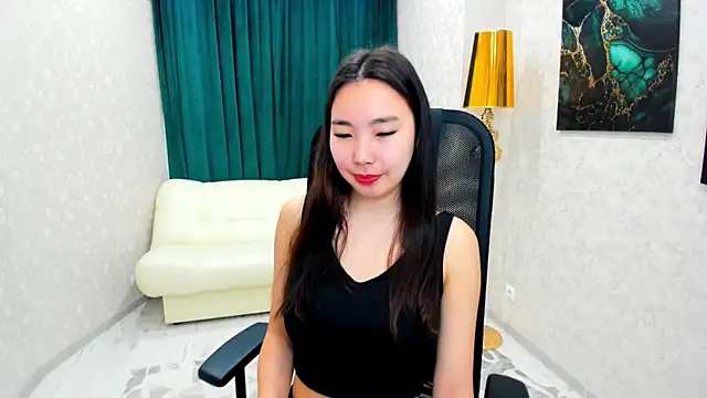 AnnaReyla online show from 01.28.25