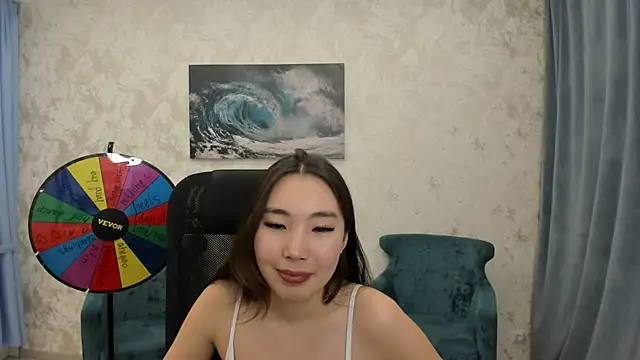 AnnaReyla online show from 02.27.25