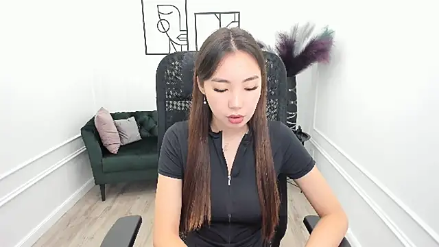 AnnaReyla online show from 09.20.25