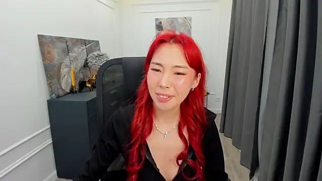 Snapshot of AnnaReyla chatting on 05.16.26 AnnaReyla online show from 05.16.26